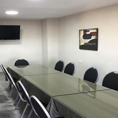 فندق أنفورا مليللا المظهر الخارجي الصورة